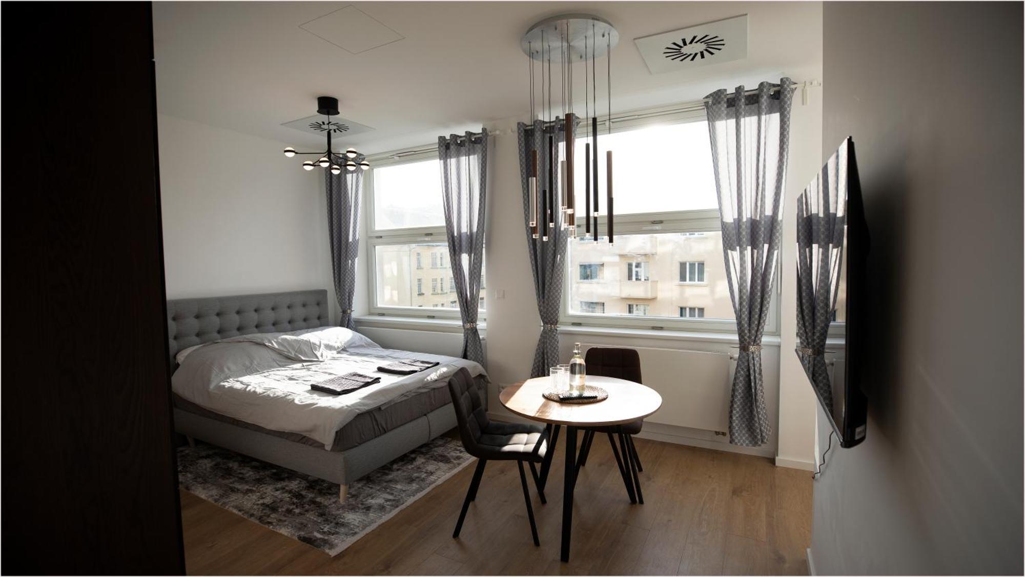 Luxury Apartment In City Centrum By Ota Group Братислава Екстериор снимка